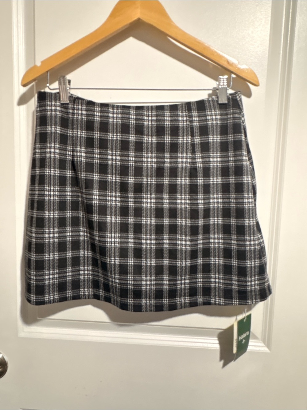 HALARA Black and White Plaid A-Line Mini Skirt